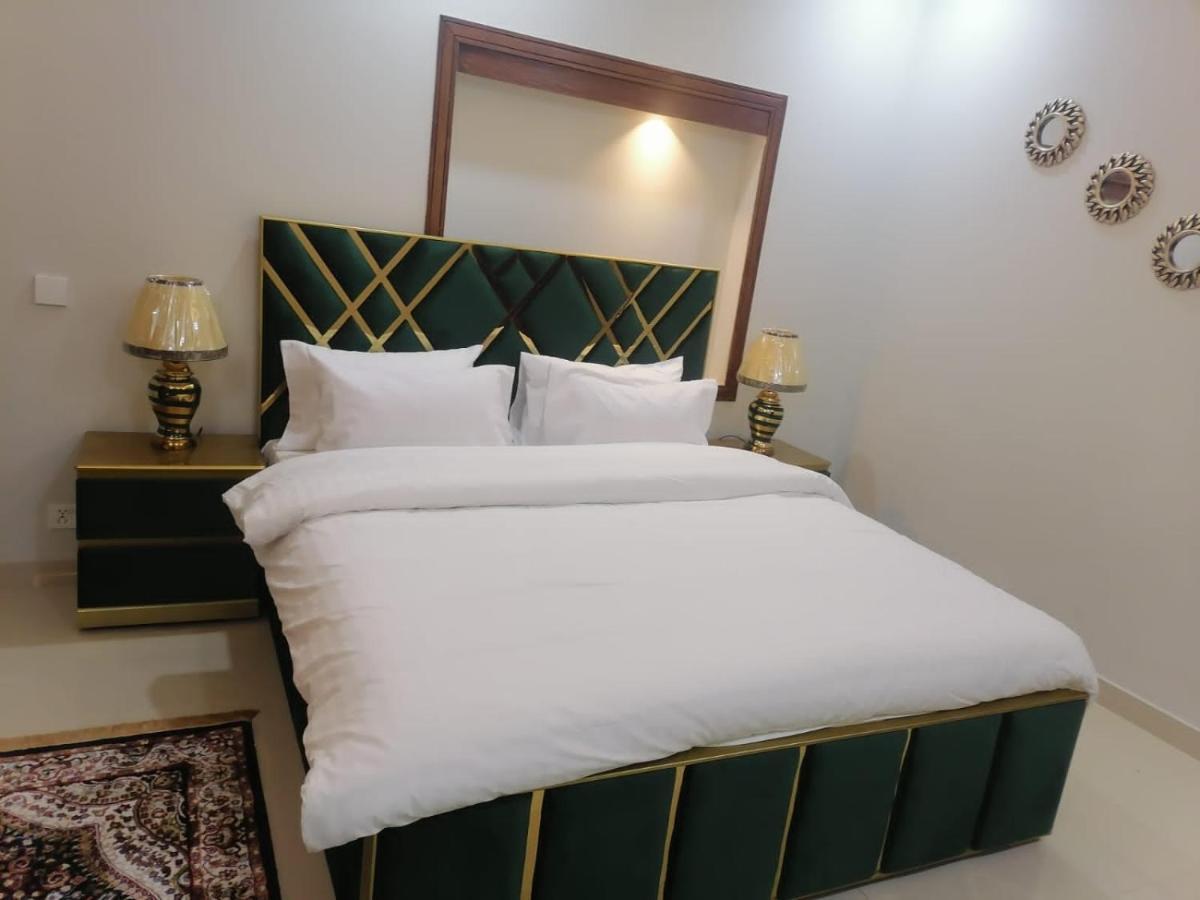 Bed & Breakfast Islamabad Hotel ภายนอก รูปภาพ