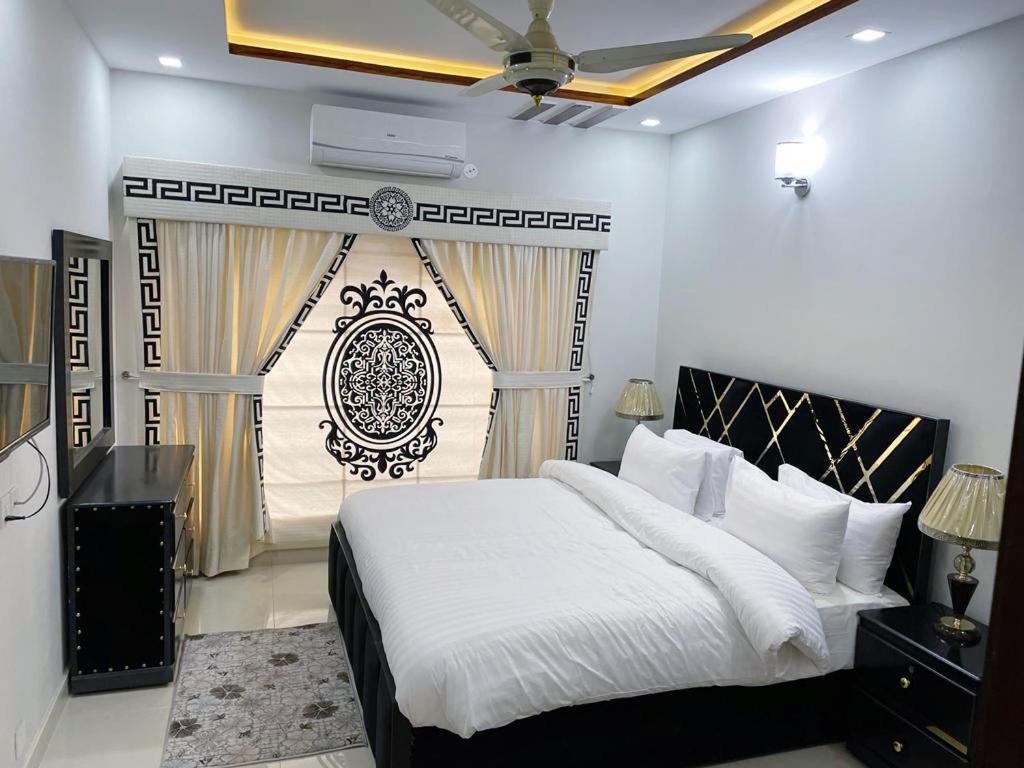 Bed & Breakfast Islamabad Hotel ภายนอก รูปภาพ