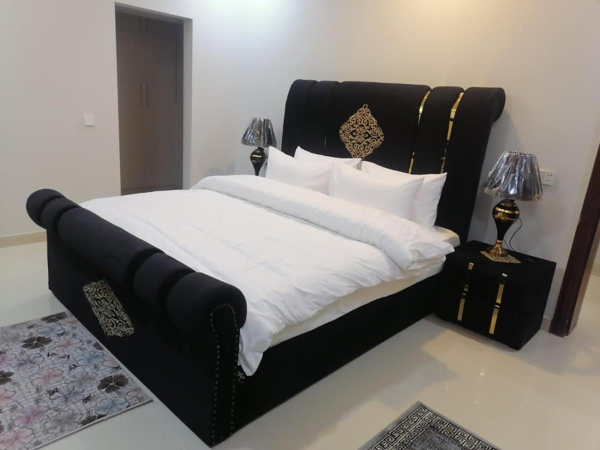 Bed & Breakfast Islamabad Hotel ภายนอก รูปภาพ
