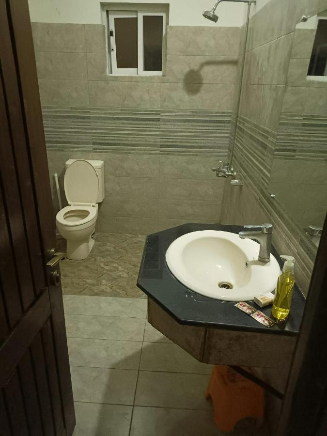 Bed & Breakfast Islamabad Hotel ภายนอก รูปภาพ