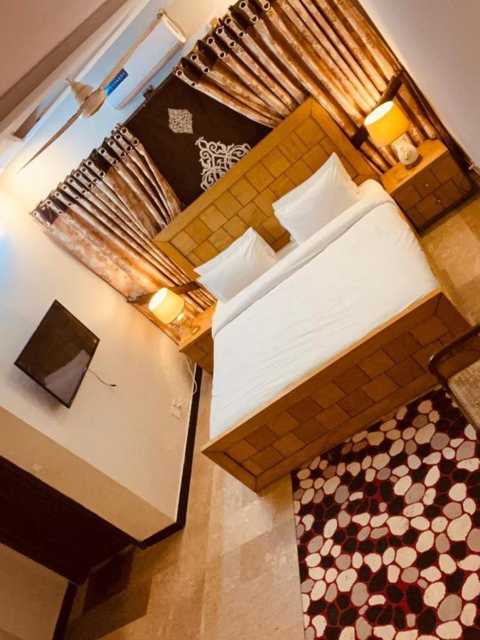 Bed & Breakfast Islamabad Hotel ภายนอก รูปภาพ