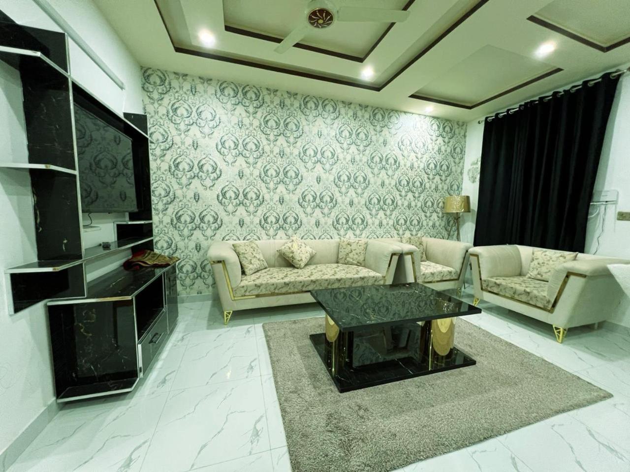 Bed & Breakfast Islamabad Hotel ภายนอก รูปภาพ