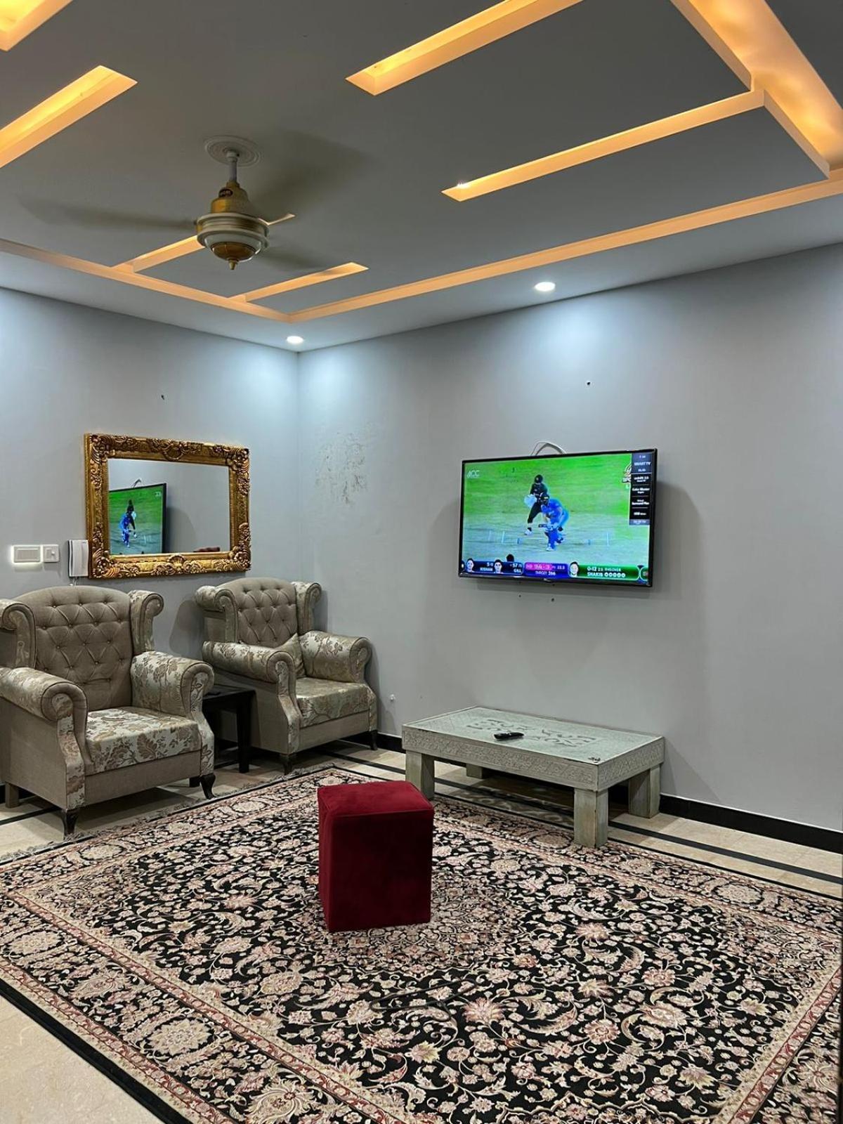 Bed & Breakfast Islamabad Hotel ภายนอก รูปภาพ